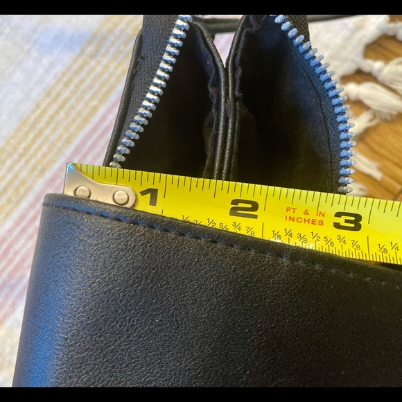 Wild Fable Black Glitter Crossbody Mini Purse - Picture 7 of 8